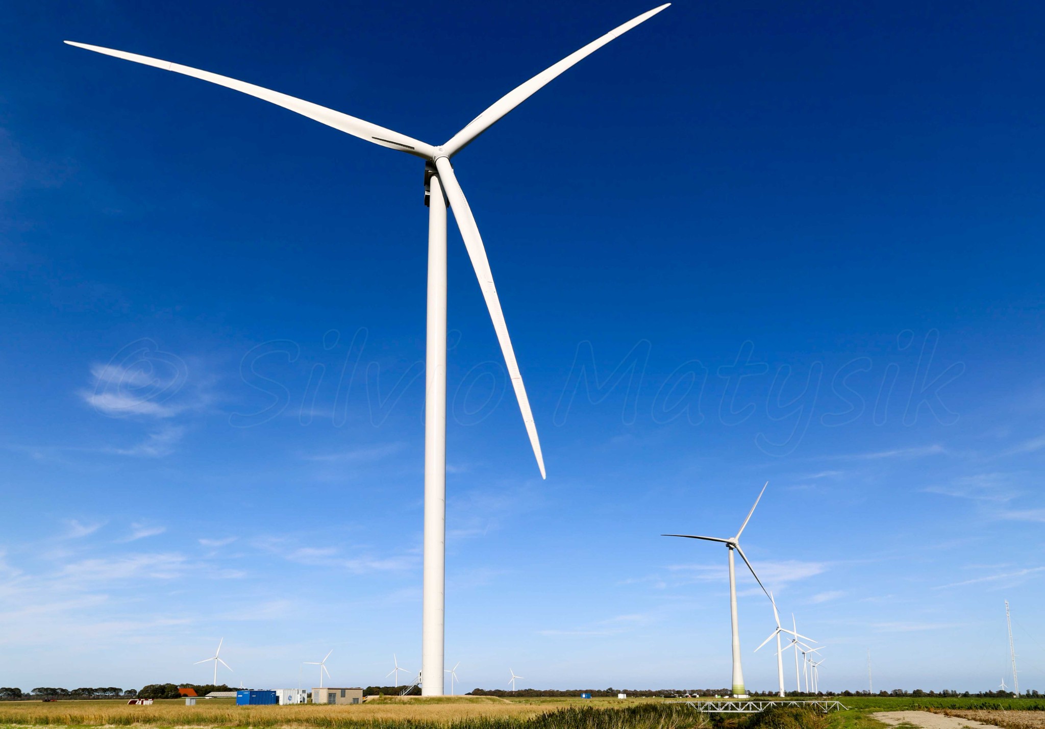 Keturių GE-158 4.8 MW vėjo elektrinių projektavimas